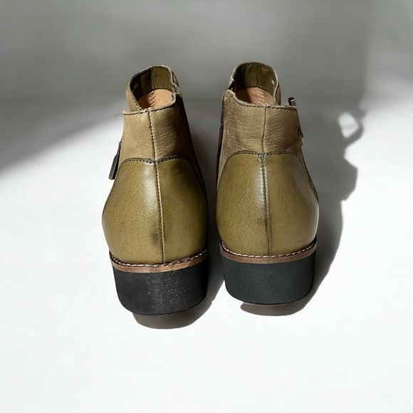 🌻NEW SoftWalk Wesley Utilitarian Leather Ankle Boot Bootie Women's Size 10 - Picture 2 of 11